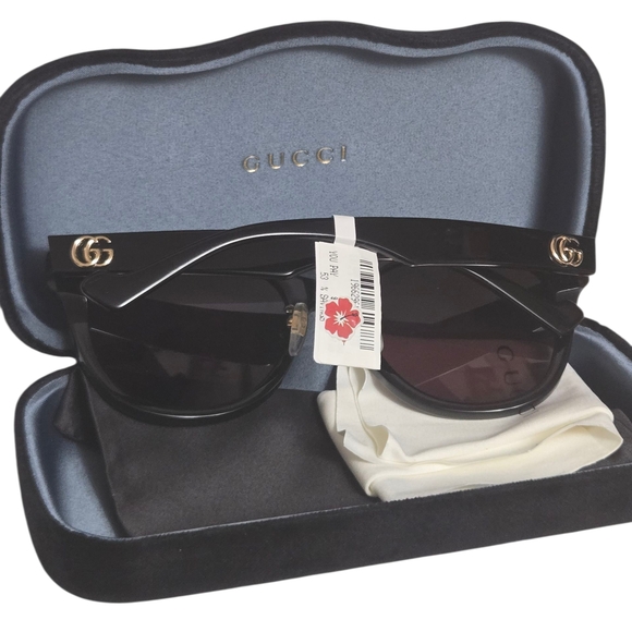 Gucci Sunglasses - Picture 4 of 13